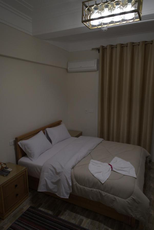Central Cairo Hotel Exterior photo